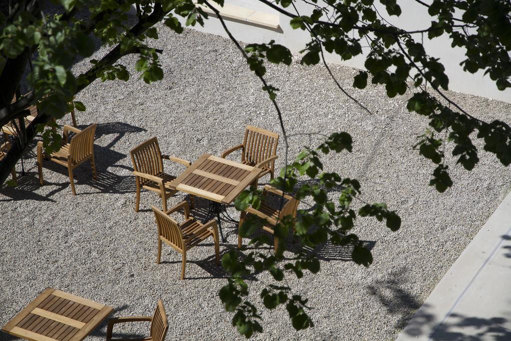 Villa Meridia Nimes Exterior photo
